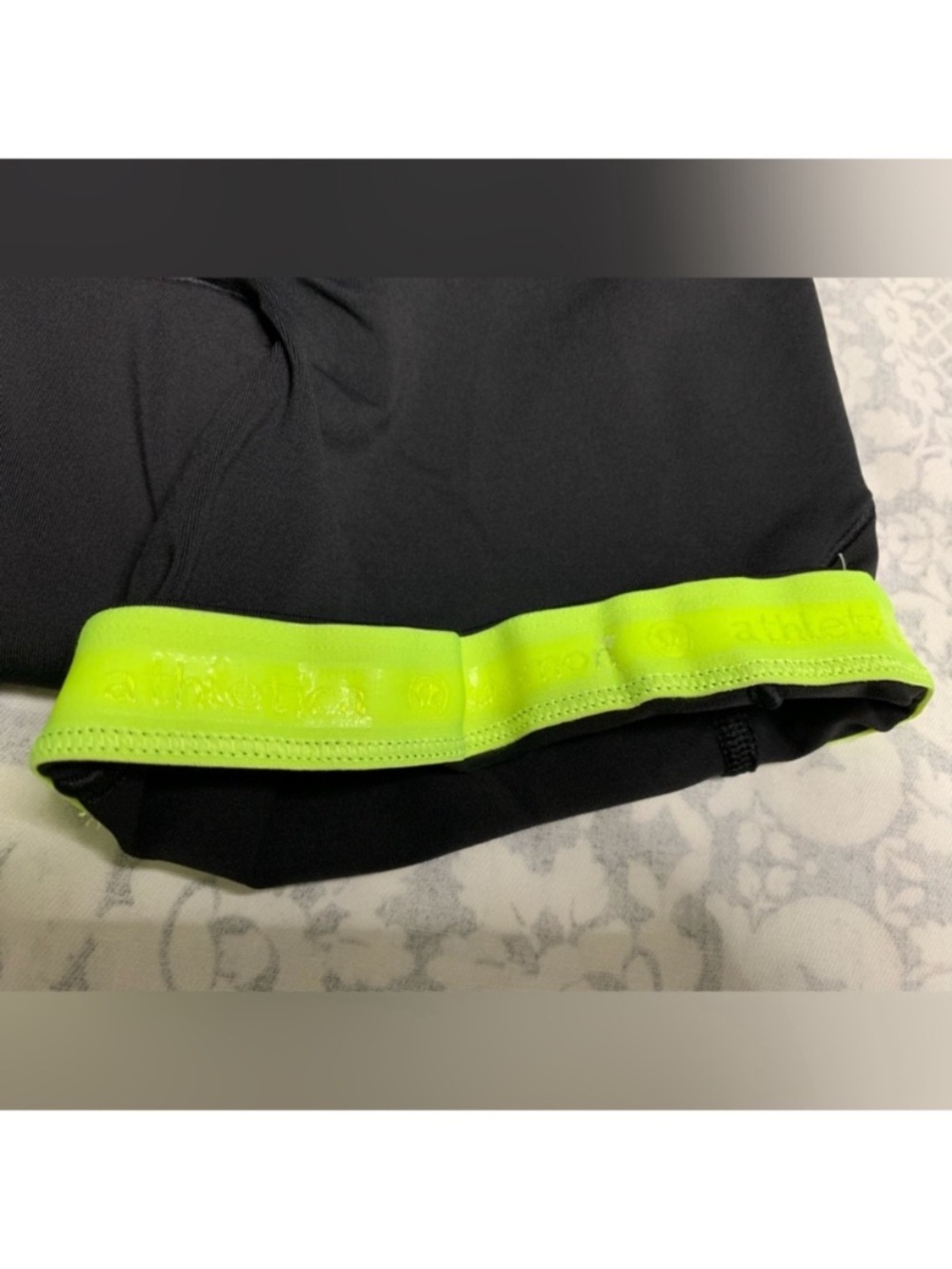 Lululemon biker shorts 6 - Picture 6 of 9